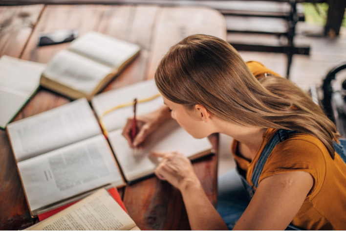 More than a paper: writing and communicating research, online workshop