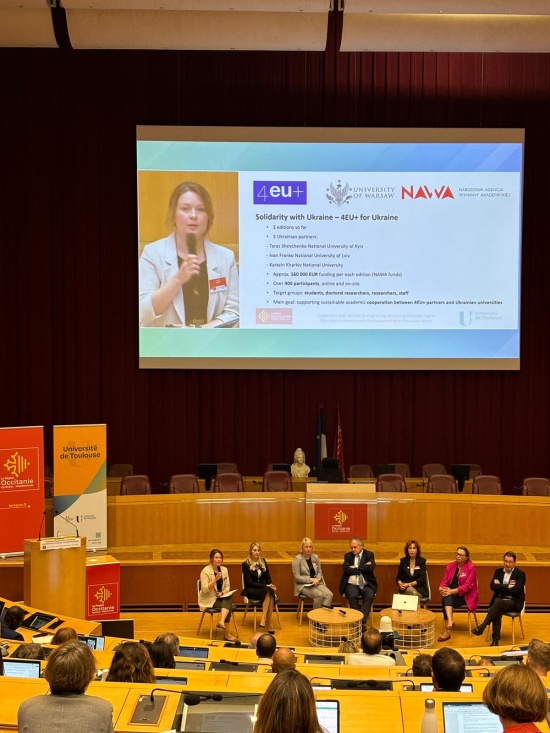 Karolina Ignatiuk presenting the project "4EU+ for Ukraine" at the event “Internationalisation of European Universities Alliances: The New Frontiers” 